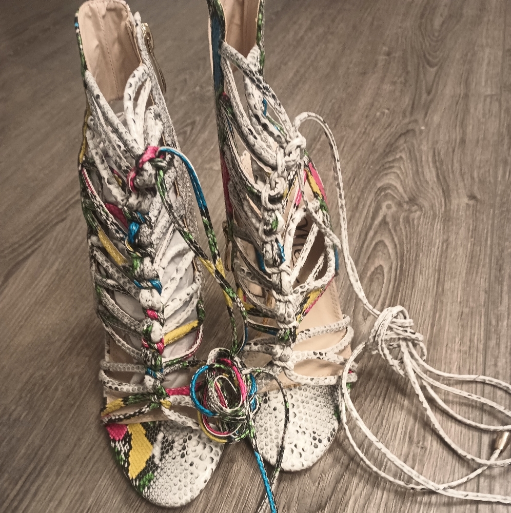 Multicolor Lace-Up Women's Shoes